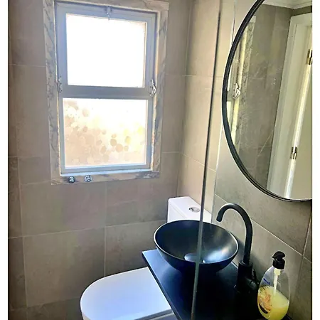 Διαμέρισμα 2br Near Estrela Garden *